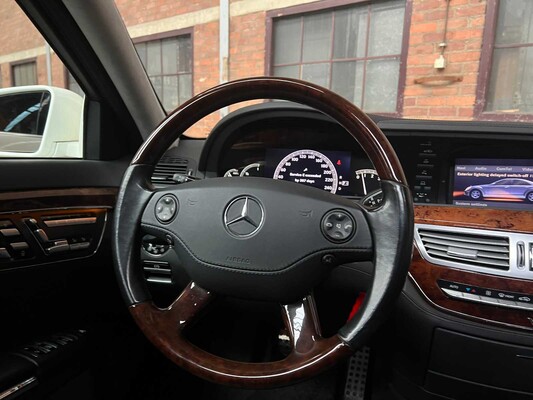 Mercedes-Benz S600 Long 5.5 V12 517hp 2006 S-Class Youngtimer