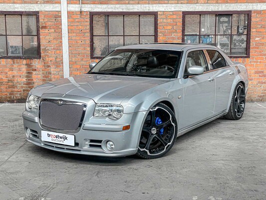 Chrystler 300C SRT8 6.1 V8 425pk 2005 youngtimer