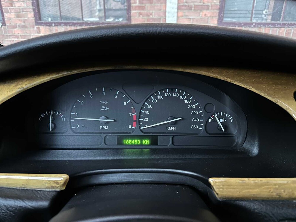 Jaguar S-type 3.0 V6 Executive 248hp 2000 (Original-NL), 99-FJ-NF Youngtimer