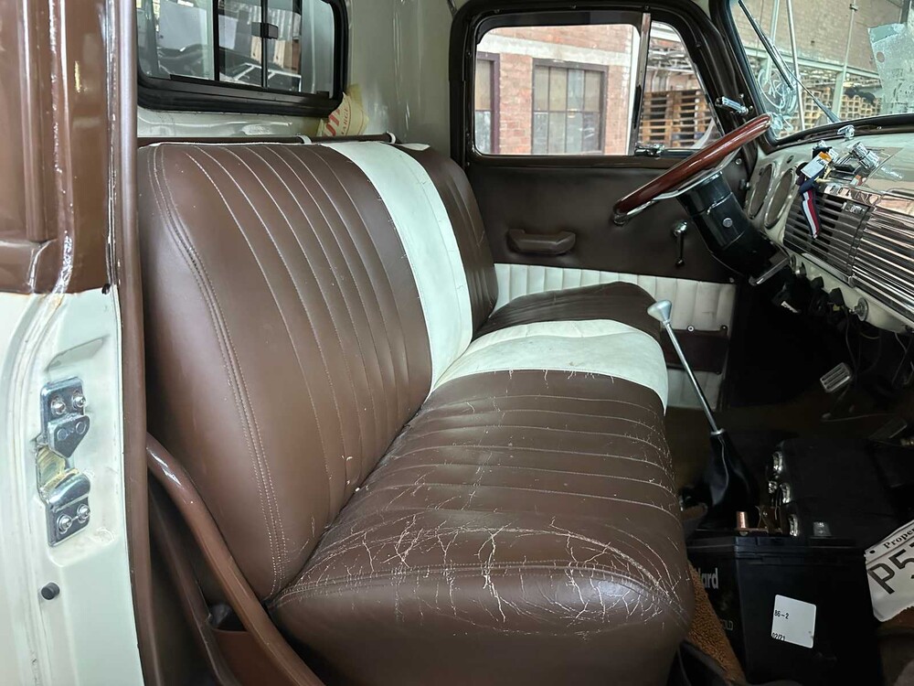 Chevrolet 3600 Ice Cream Truck (FOOD TRUCK) 1952