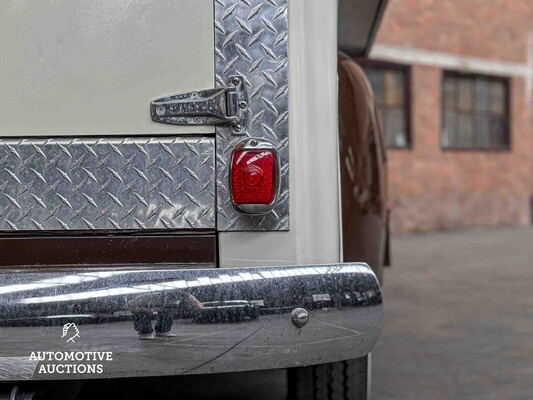 Chevrolet 3600 Ice Cream Truck (FOOD TRUCK) 1952