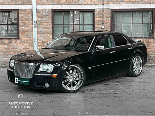 Chrysler 300C HEMI 5.7 V8 340pk 2004 Youngtimer