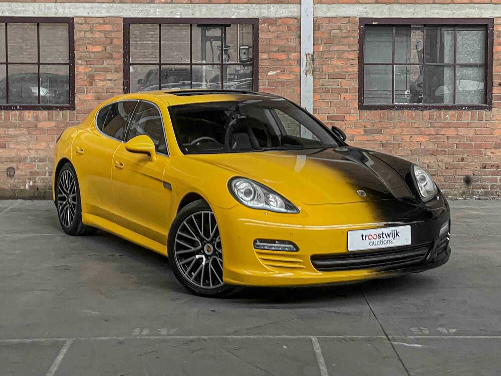 Porsche Panamera 4S 4.8 V8 400hp 2010