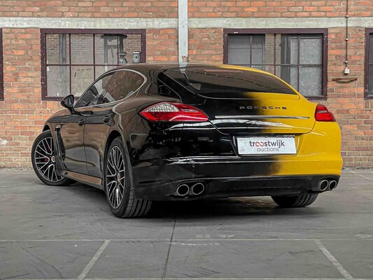 Porsche Panamera 4S 4.8 V8 400hp 2010