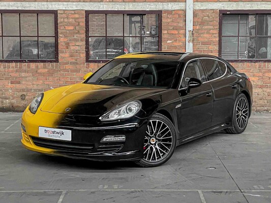 Porsche Panamera 4S 4.8 V8 400hp 2010