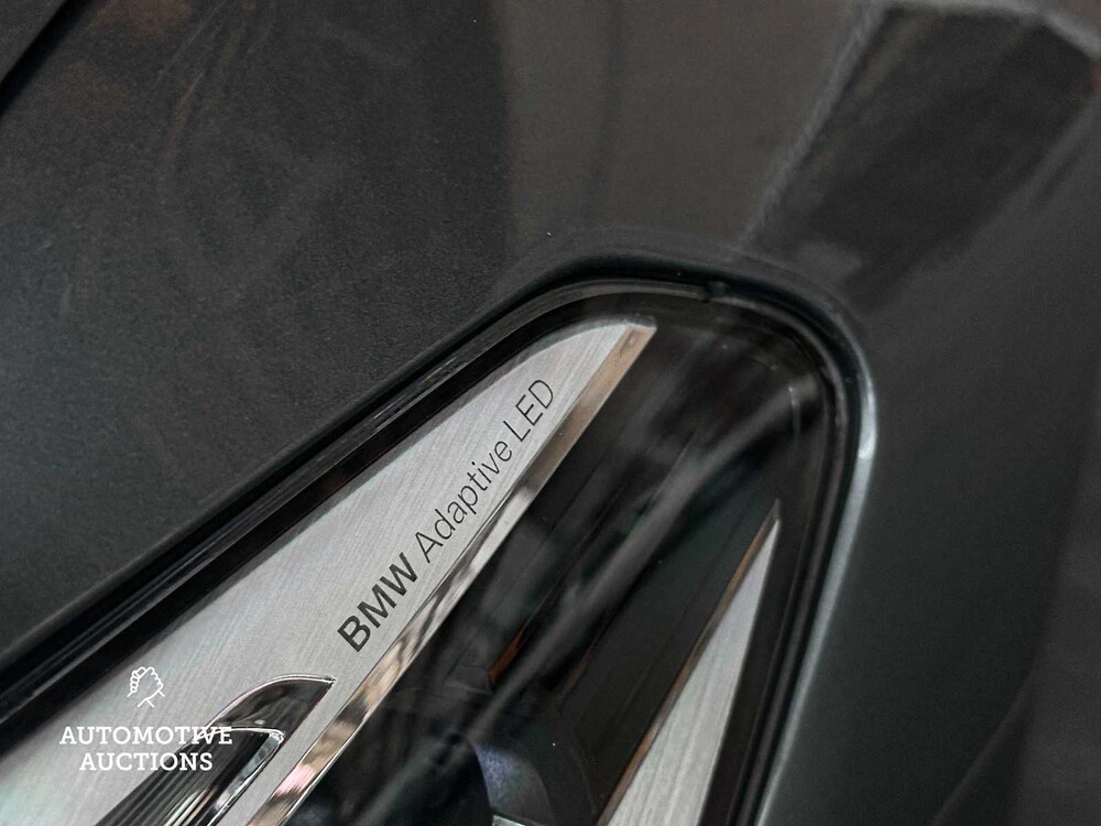 BMW 530e iPerformance High Executive G30 293hp 2018 5-Series (Original-UK), RV-702-V