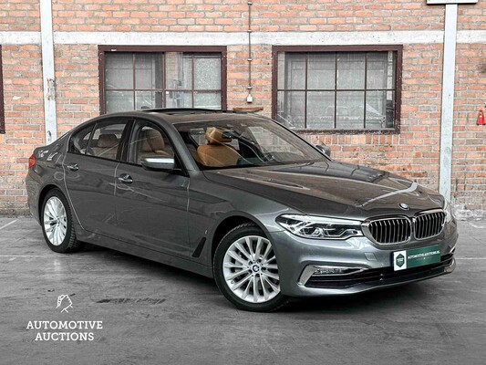 BMW 530e iPerformance High Executive G30 293hp 2018 5-Series (Original-UK), RV-702-V