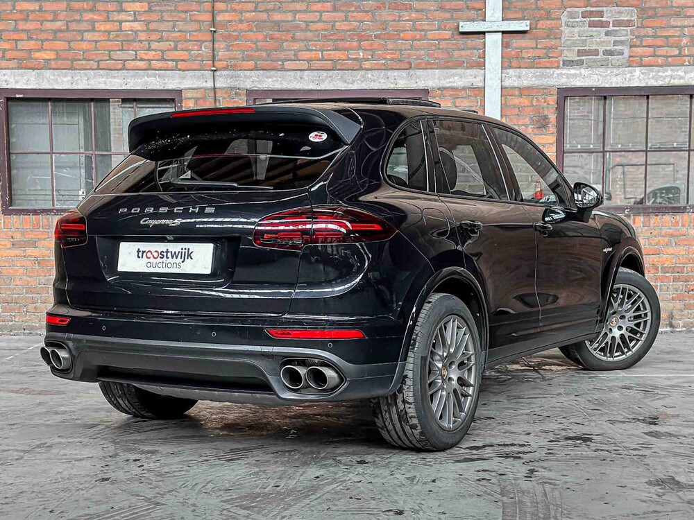 Porsche Cayenne S E-Hybrid 3.0 V6 Platinum Edition 416hp 2017 (original-NL + 1st owner), NX-434-X