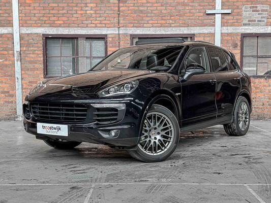 Porsche Cayenne S E-Hybrid 3.0 V6 Platinum Edition 416pk 2017 (Origineel-NL + 1e Eigenaar), NX-434-X