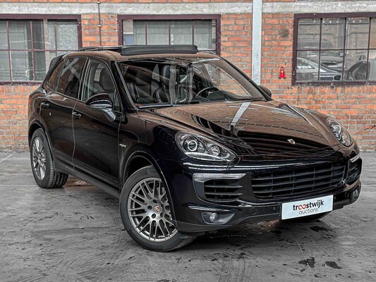 Porsche Cayenne S E-Hybrid 3.0 V6 Platinum Edition 416pk 2017 (Origineel-NL + 1e Eigenaar), NX-434-X