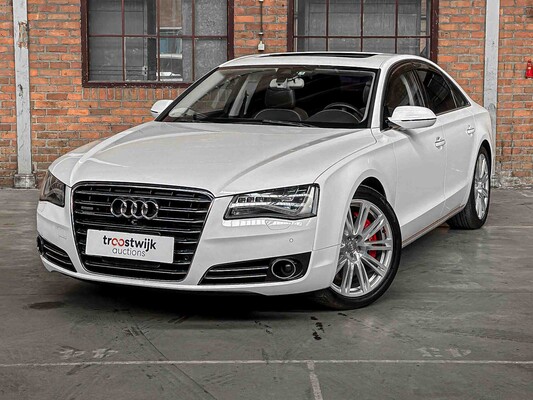 Audi A8 Long 4.0 TFSI V8 435HP 2012