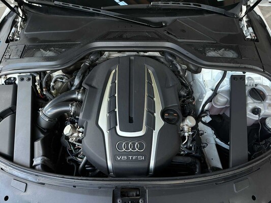 Audi A8 Lang 4.0 TFSI V8 435PS 2012