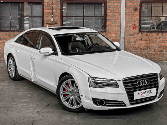 Audi A8 Long 4.0 TFSI V8 435HP 2012