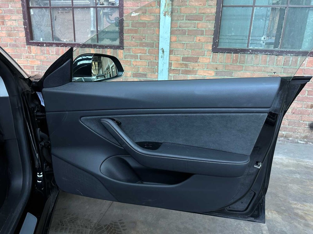 Tesla Model 3 Standard RWD Plus 60 kWh (Original-NL + 1st owner) 238hp 2019, ZK-758-Z