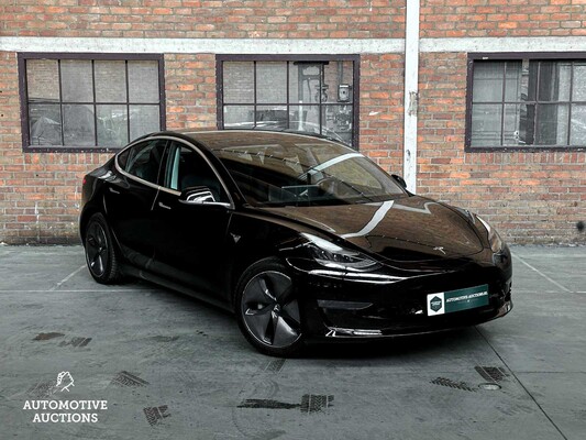 Tesla Model 3 Standard RWD Plus 60 kWh (Origineel-NL + 1e Eigenaar) 238pk 2019, ZK-758-Z