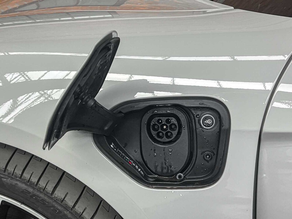 Porsche Taycan 4S Performance 84kWh 489hp 2022 (original-NL + 1st owner), P-217-VP