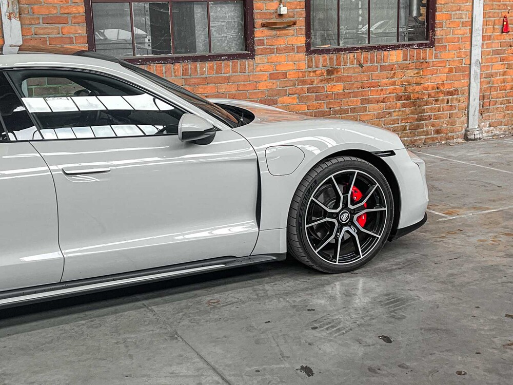 Porsche Taycan 4S Performance 84kWh 489hp 2022 (original-NL + 1st owner), P-217-VP