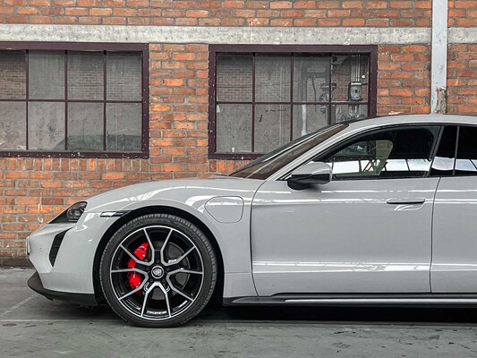 Porsche Taycan 4S Performance 84kWh 489hp 2022 (original-NL + 1st owner), P-217-VP