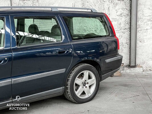 Volvo V70 2.4 T Comfort Line 200PS 2000 -Baujahr NL-, 49-FT-FT