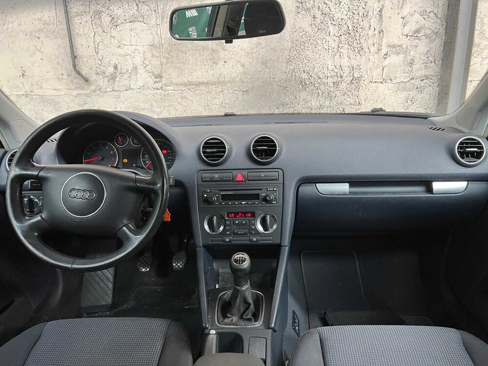 Audi A3 1.6 Attraction 102pk 2004 (Origineel-NL), 77-PD-PL