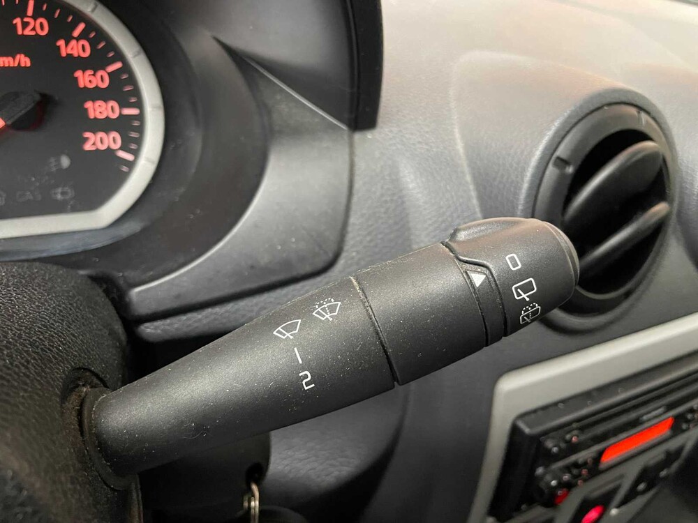 Dacia Logan MCV 1.6-16V Lauréate 105hp 2008, 07-ZG-VT