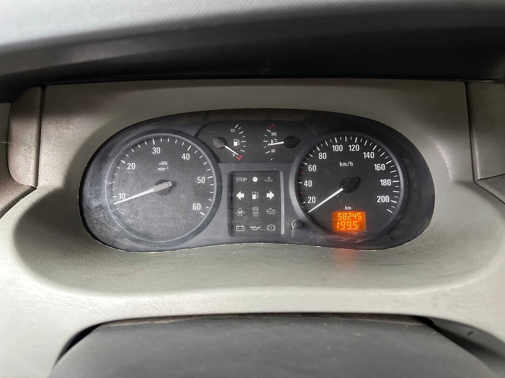 Opel Vivaro 1.9 DI L1H1 82hp 2003, 70-BK-ST