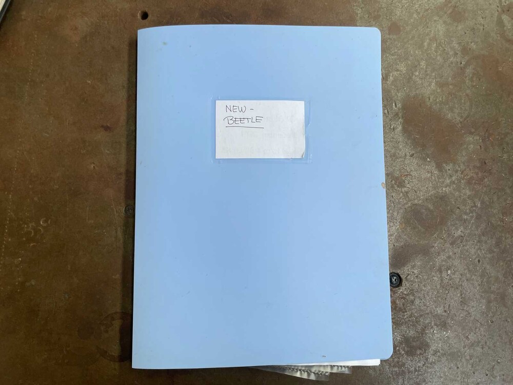 Volkswagen New Beetle Cabriolet 1.6 102hpj 2004 (Original-NL), 69-PL-SZ