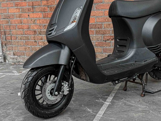 La Souris Sourini, FLJ-13-B - Scooter