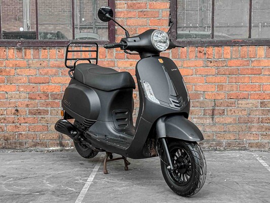 La Souris Sourini, FLJ-13-B - Scooter