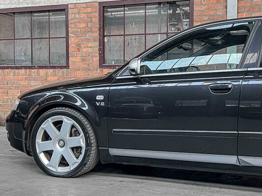 Audi S4 4.2 V8 Quattro 344hp B6 -Youngtimer- Limousine, RF-781-J