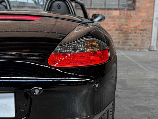 Porsche Boxster 2.5 204pk 1999, 92-HGH-7