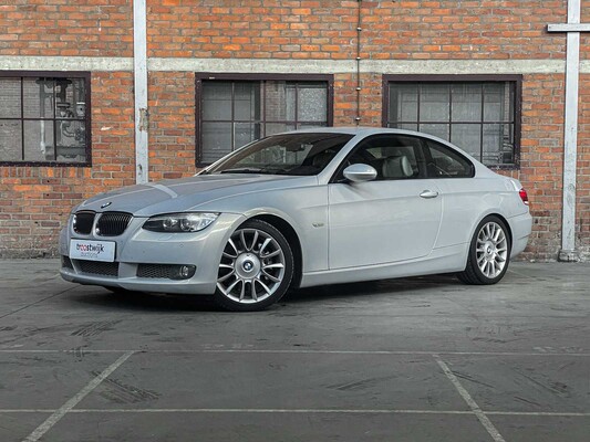 BMW 335i Coupe E92 306hp 2006 3-series, 67-GLX-6 Youngtimer