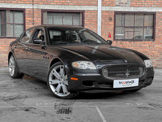 Maserati Quattroporte 4.2L V8 MFI DOHC 259 400hp 2008 Youngtimer