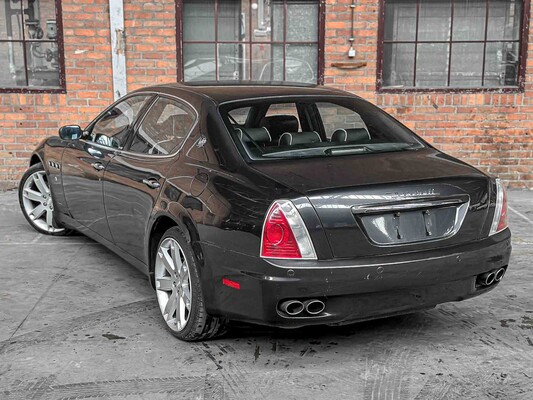 Maserati Quattroporte 4.2L V8 MFI DOHC 259 400hp 2008 Youngtimer