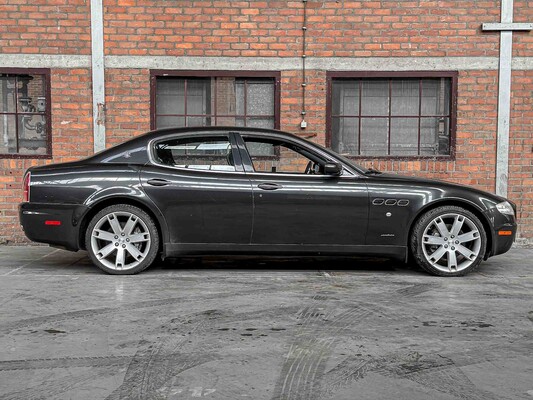 Maserati Quattroporte 4.2L V8 MFI DOHC 259 400PS 2008 Youngtimer