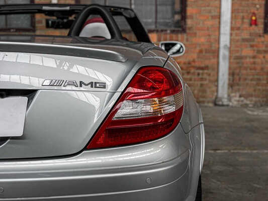 Mercedes-Benz SLK350 AMG 3.5 V6 272hp 2006 AIRSCARF Youngtimer