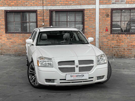 Chrysler 300C HEMI 5.7 V8 340hp 2006 Youngtimer