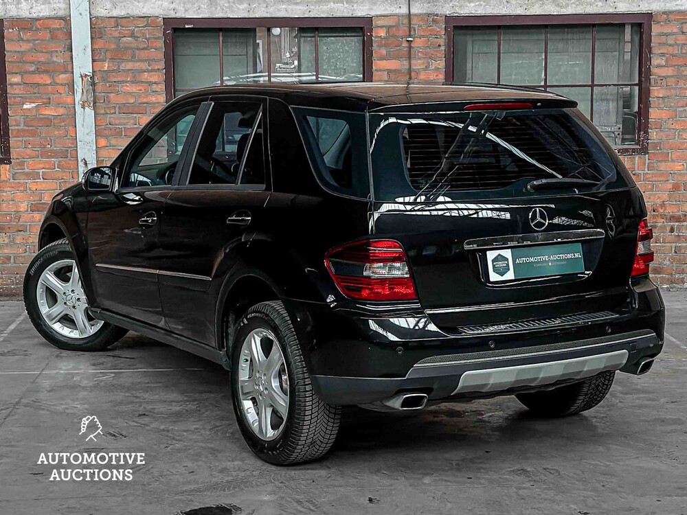 Mercedes-Benz ML350 3.5 V6 272hp 2005 M-class, P-228-PF