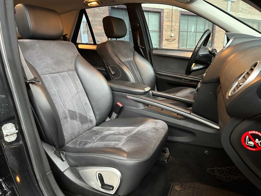 Mercedes-Benz ML350 3.5 V6 272hp 2005 M-class, P-228-PF