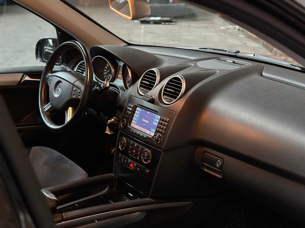 Mercedes-Benz ML350 3.5 V6 272hp 2005 M-class, P-228-PF