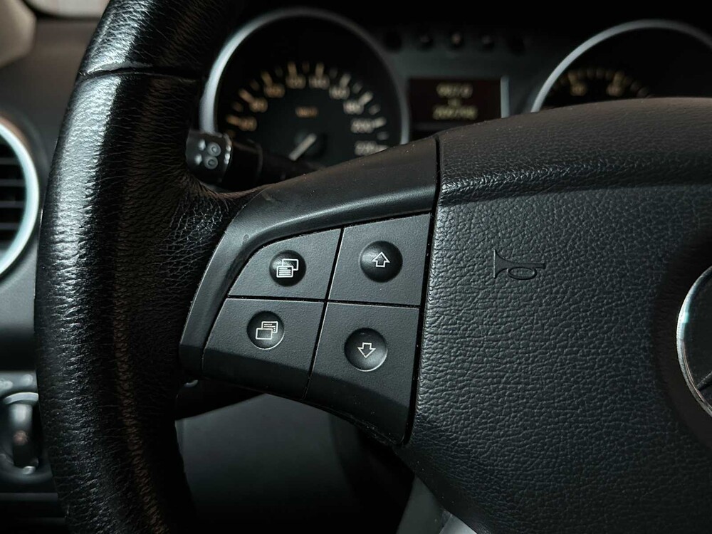 Mercedes-Benz ML350 3.5 V6 272hp 2005 M-class, P-228-PF