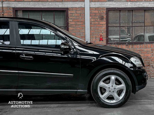 Mercedes-Benz ML350 3.5 V6 272pk 2005 M-klasse, P-228-PF