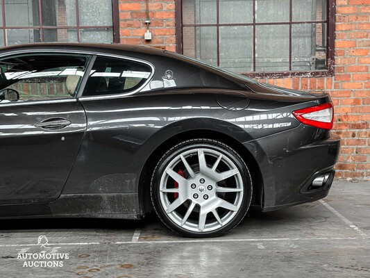 Maserati GranTurismo 4.2 V8 405pk 2008 youngtimer