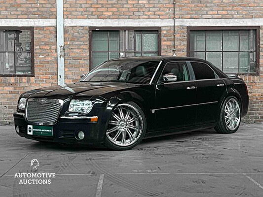 Chrysler 300C HEMI 5.7 V8 340pk 2004 Youngtimer