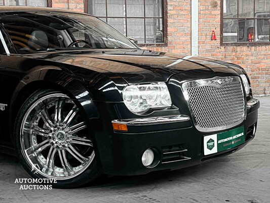 Chrysler 300C HEMI 5.7 V8 340hp 2004 Youngtimer