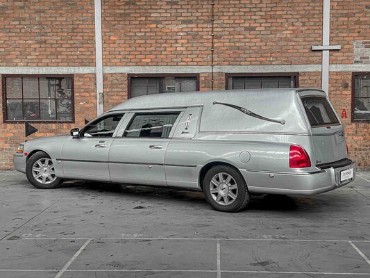 Lincoln Town Car Superior Reisebus Leichenwagen 242PS 2008, 04-ZL-XB