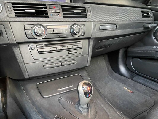 BMW M3 E93 4.0 V8 420PK DCT E90 3-serie 2011