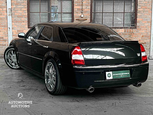 Chrysler 300C HEMI 5.7 V8 340hp 2004 Youngtimer