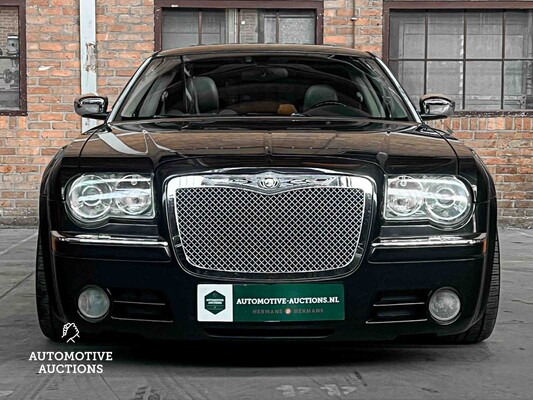 Chrysler 300C HEMI 5.7 V8 340PS 2004 Youngtimer