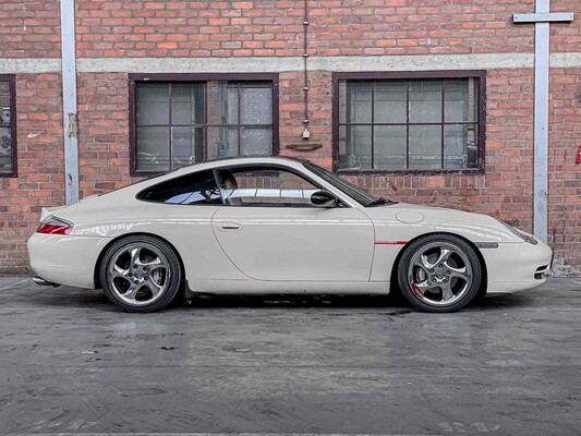 Porsche 911 996 Carrera 3.4 300hp 1999 Youngtimer